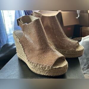 Kenneth Cole Brown Wedge Sandals